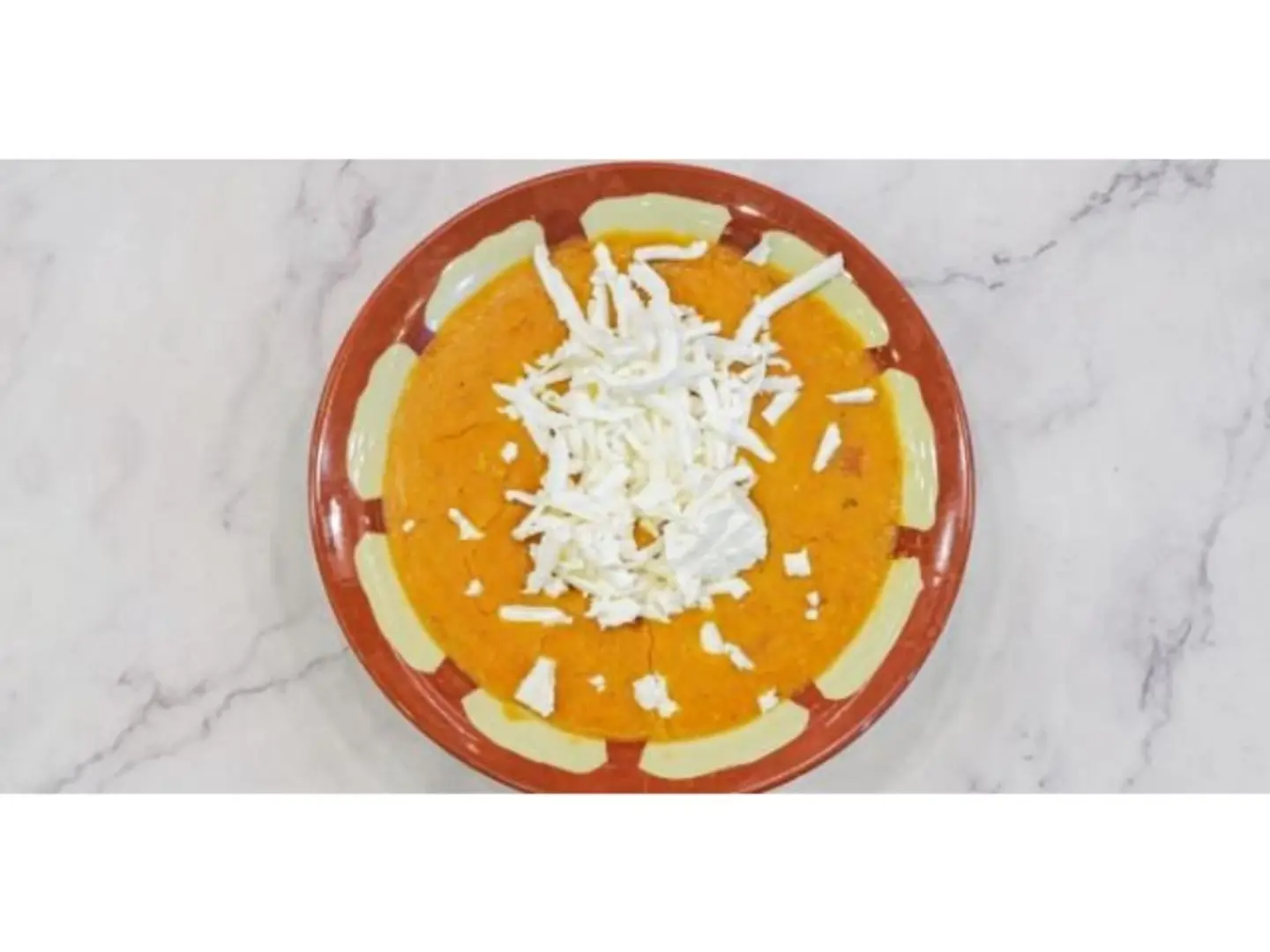 فول طاوة مع الجبن