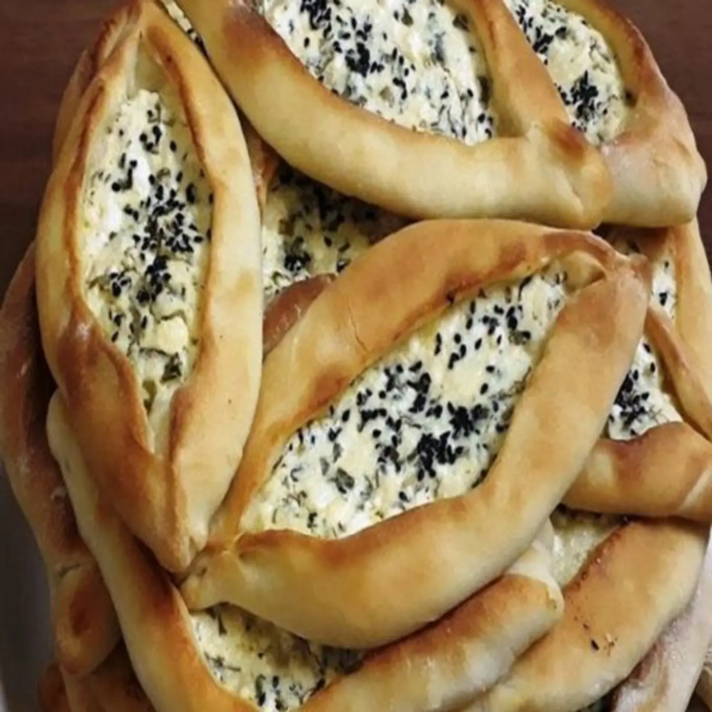 فطيرة جبن زيتون