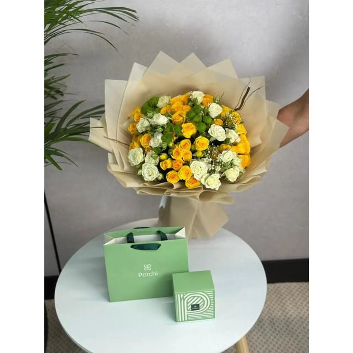 شوكولاتة باتشي مع ورد 3