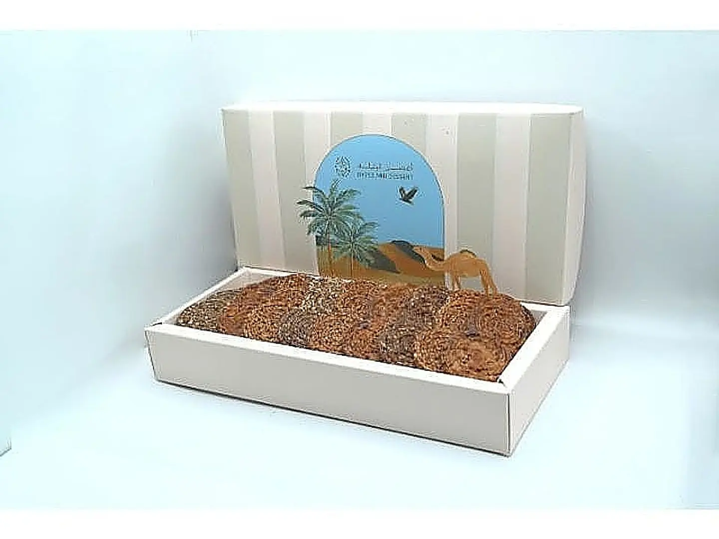 Luxurious Florentine Box With Almonds And Sesame