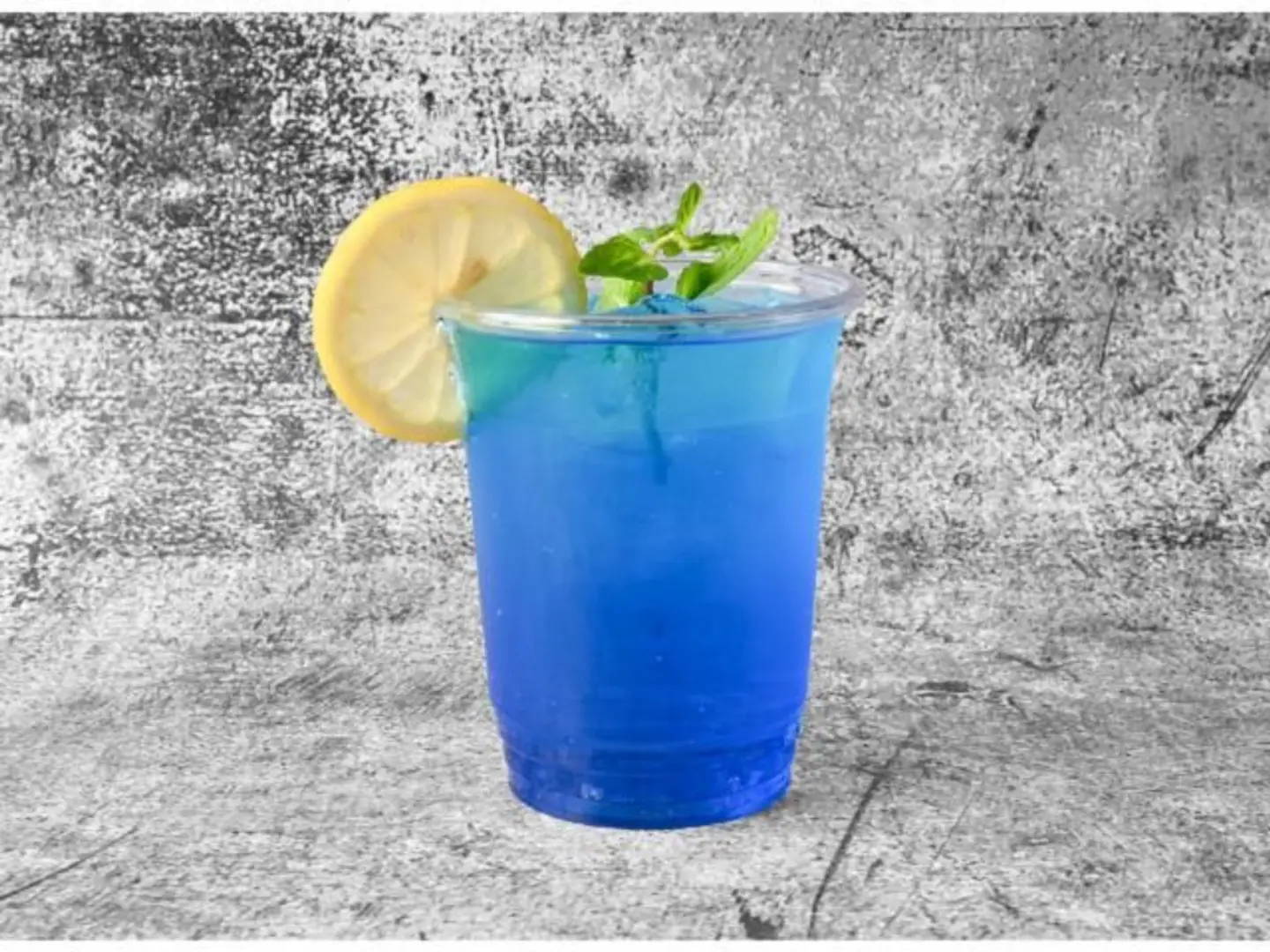 موهيتو توت ازرق