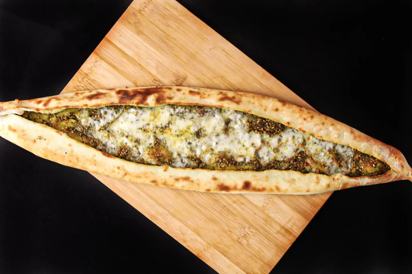 فطيرة لبنة زعتر