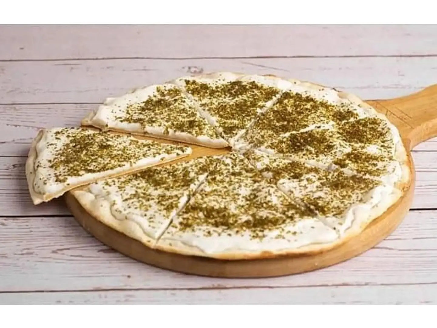 بيتزا جبنة وزعتر
