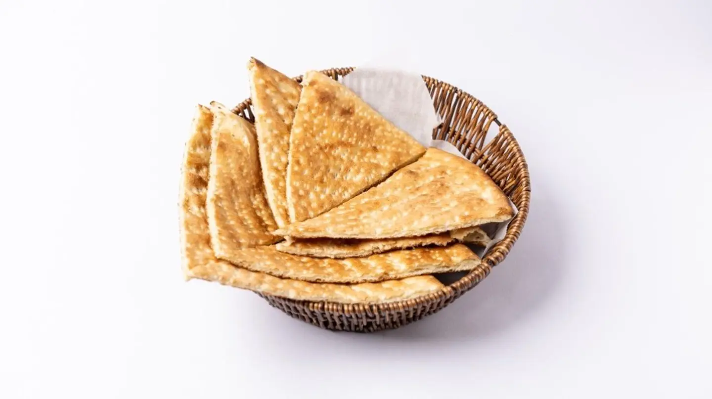 Tamis With Biscuits