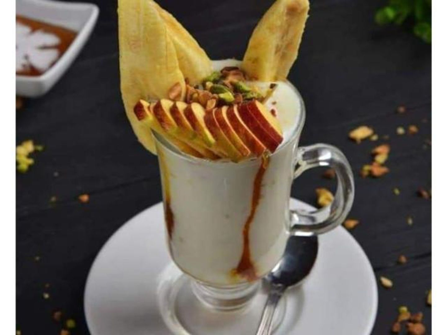 Sahlab With Fruits