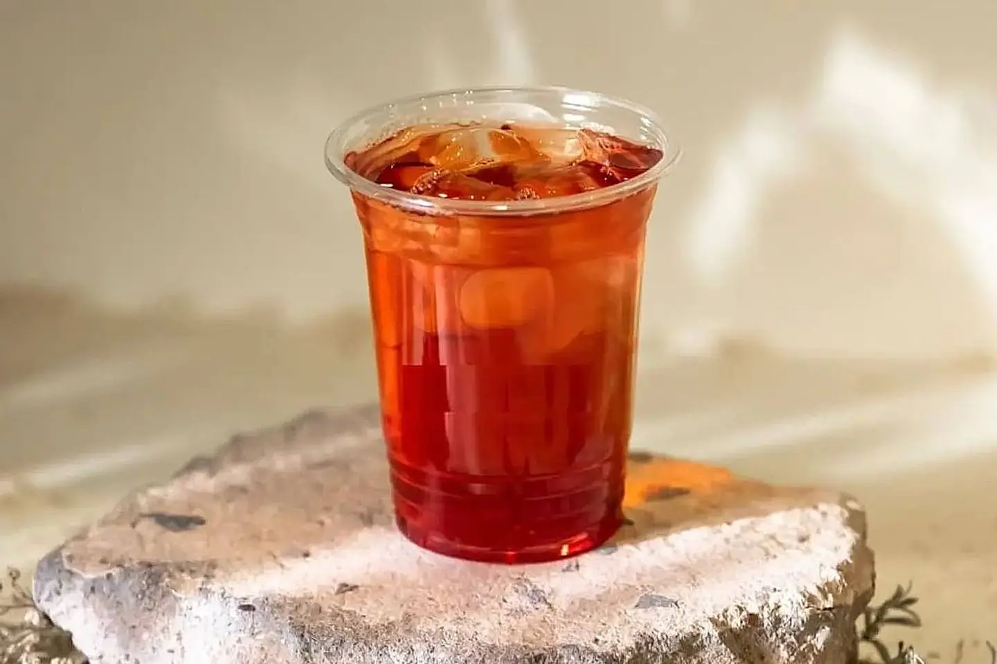 شاي مثلج بالخوخ