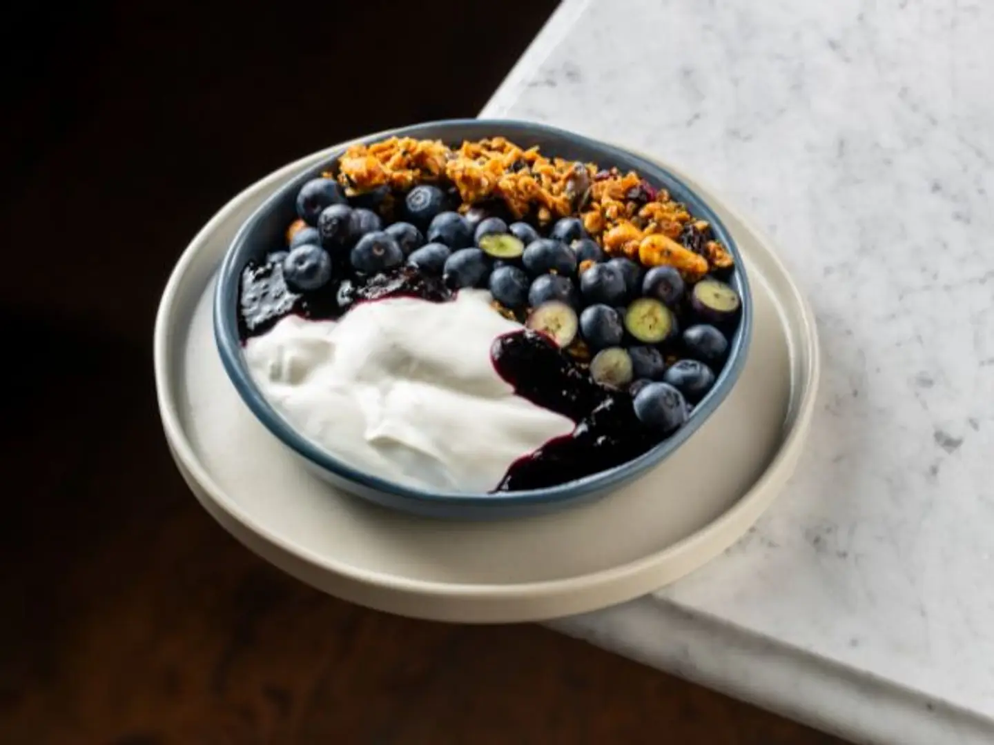 Creamy Greek Yoghurt Blueberry Bowl