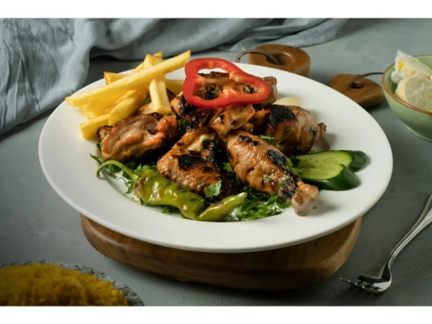 دجاج شيش بالعظم نصف حبة