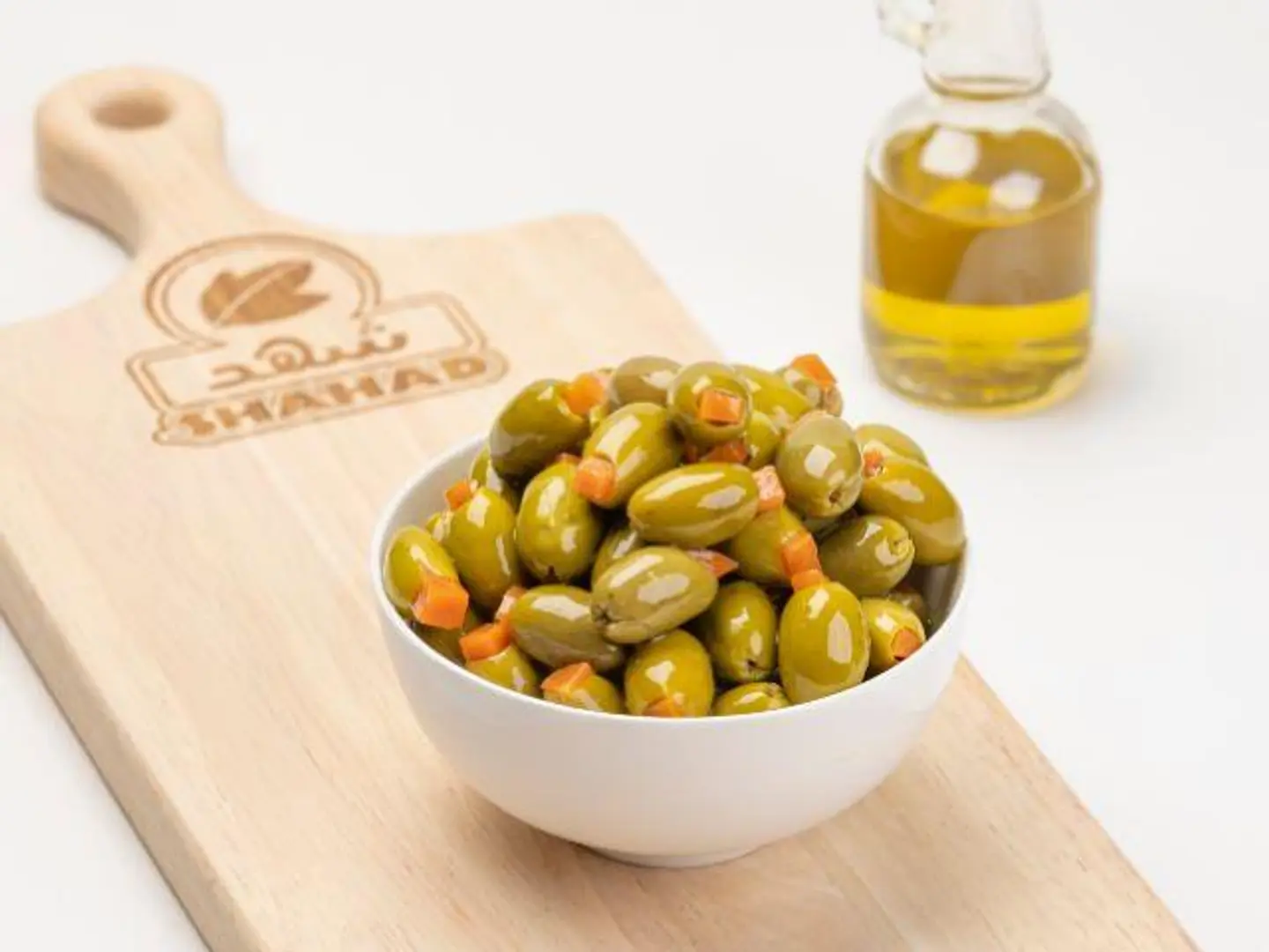 زيتون محشي جزر بزيت الزيتون