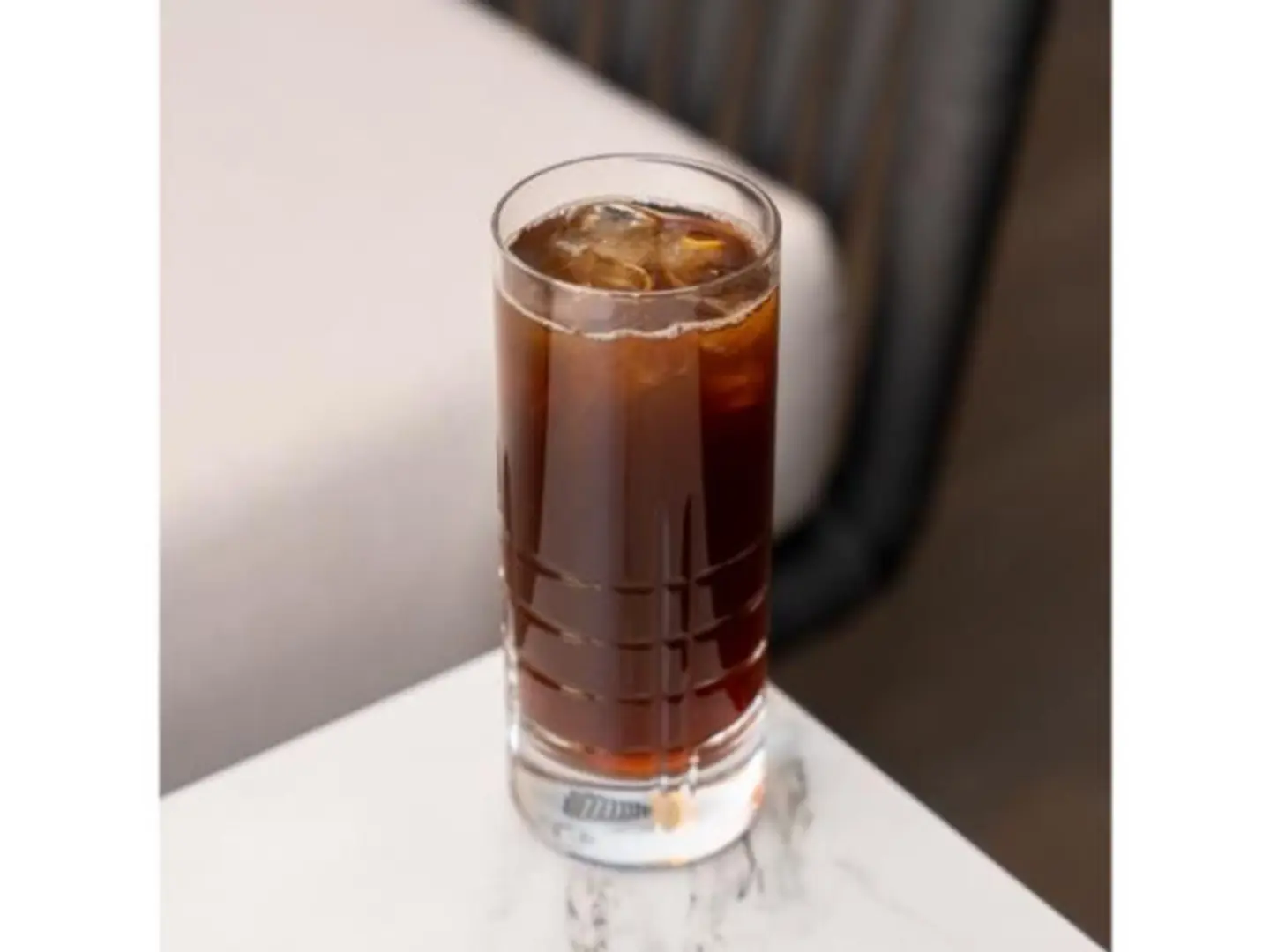 يوم القهوة المثلج 12 أونصة