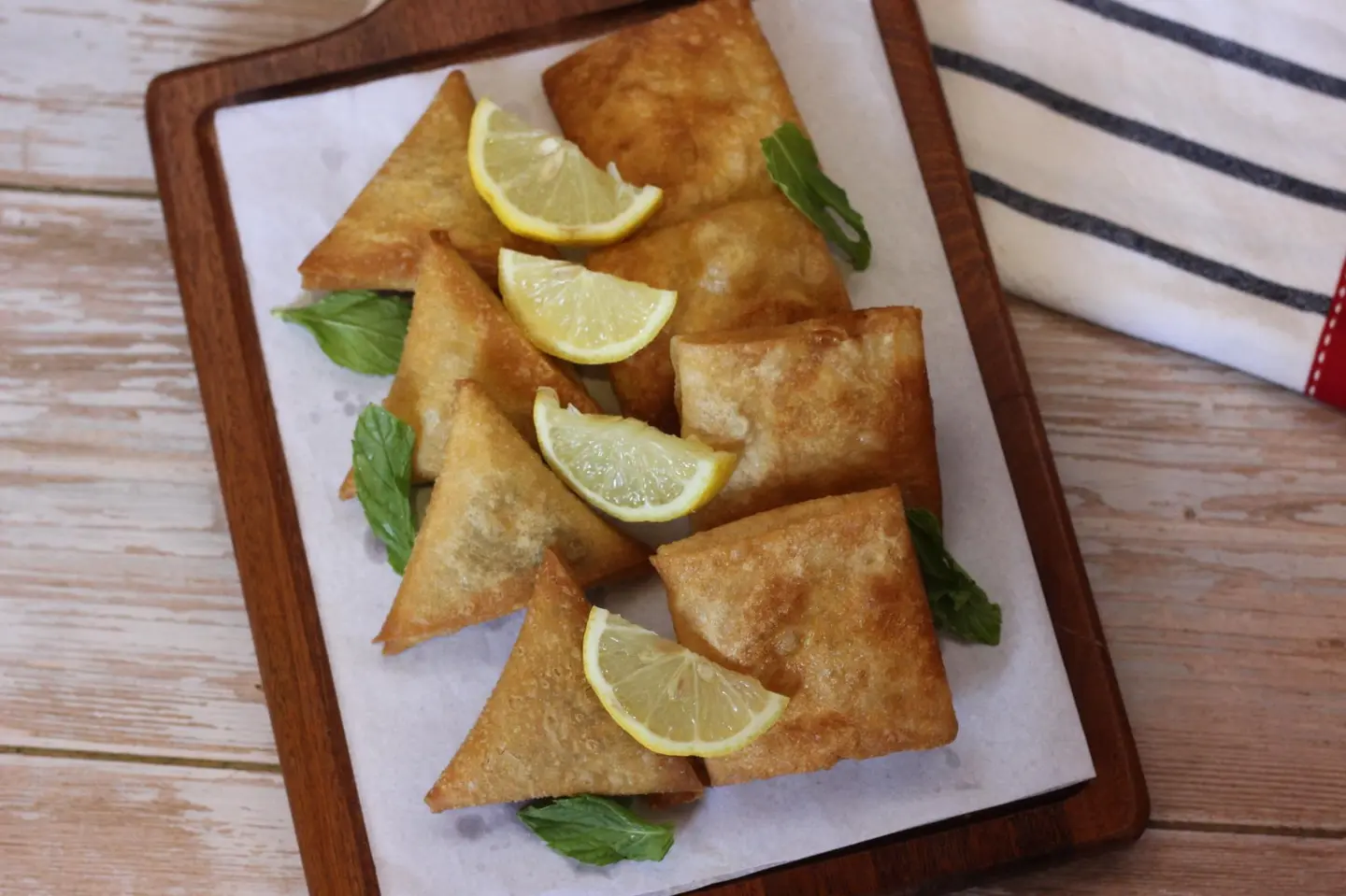 سمبوسة وسط