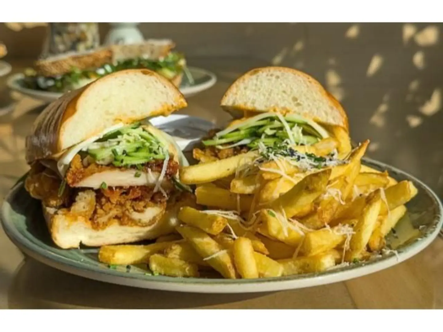 كوريان فرايد تشكن ساندويش