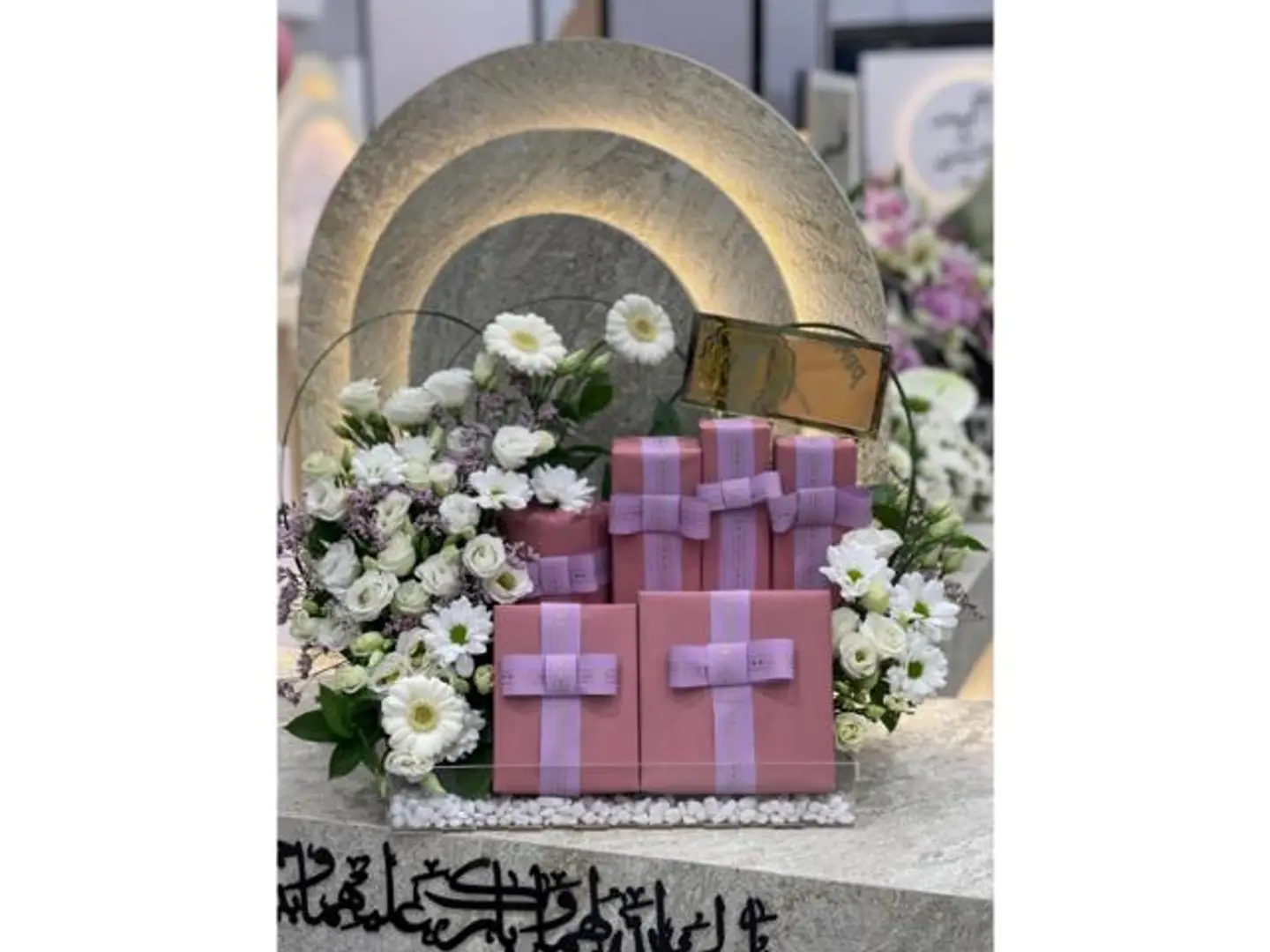 استاند اكريلك ورد مغلف