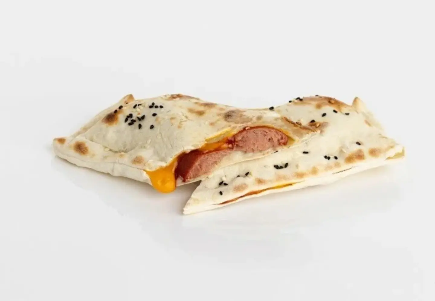 فطيرة نقانق جبن