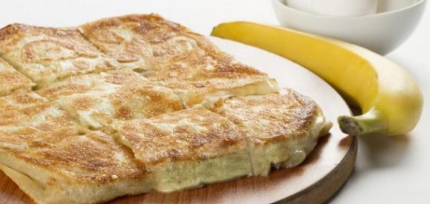Sweet Mutabbak Cream With Banana