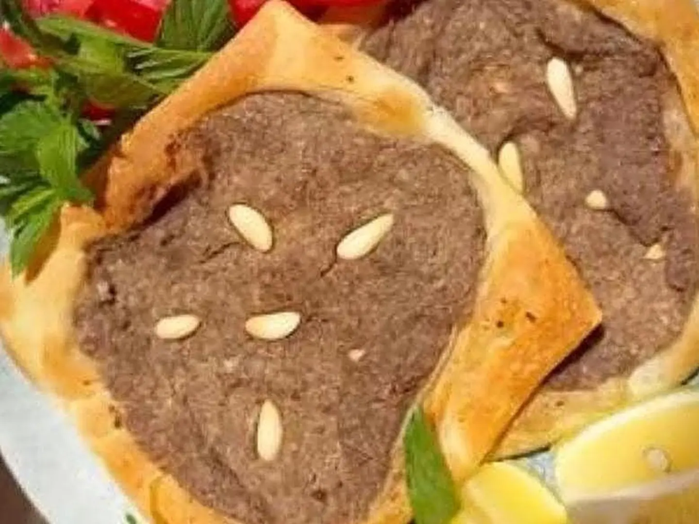لحم بعجين