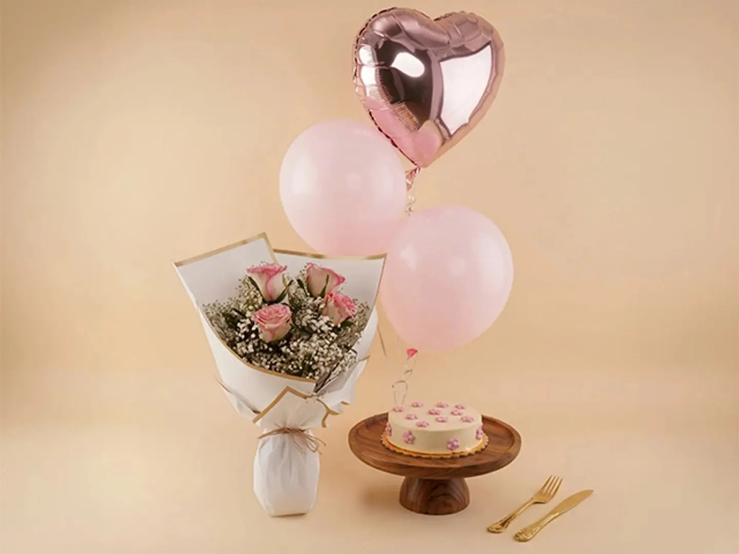 Pink Combo Flower N Cake With Balloons
