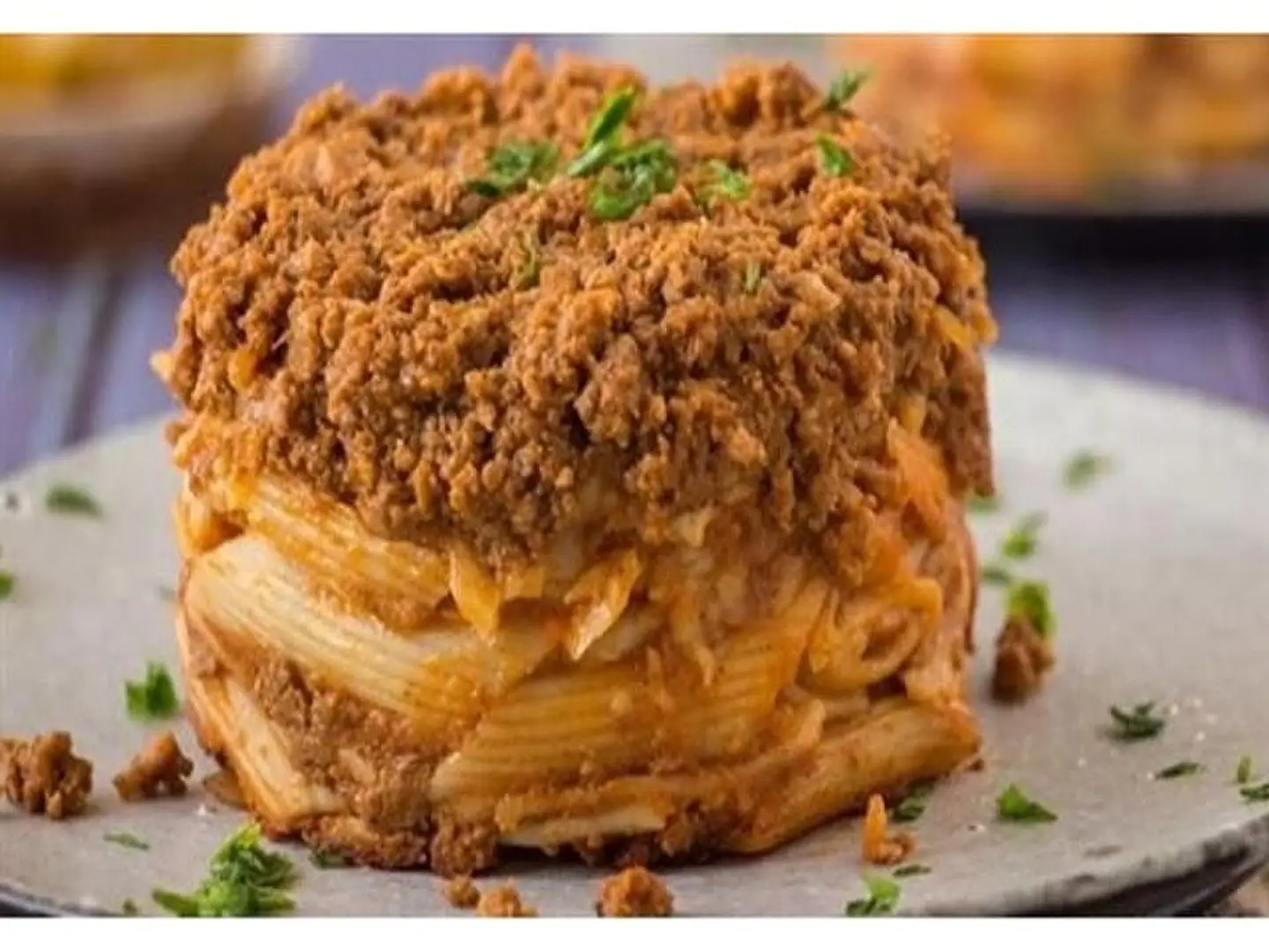 طاجن مكرونة باللحمة