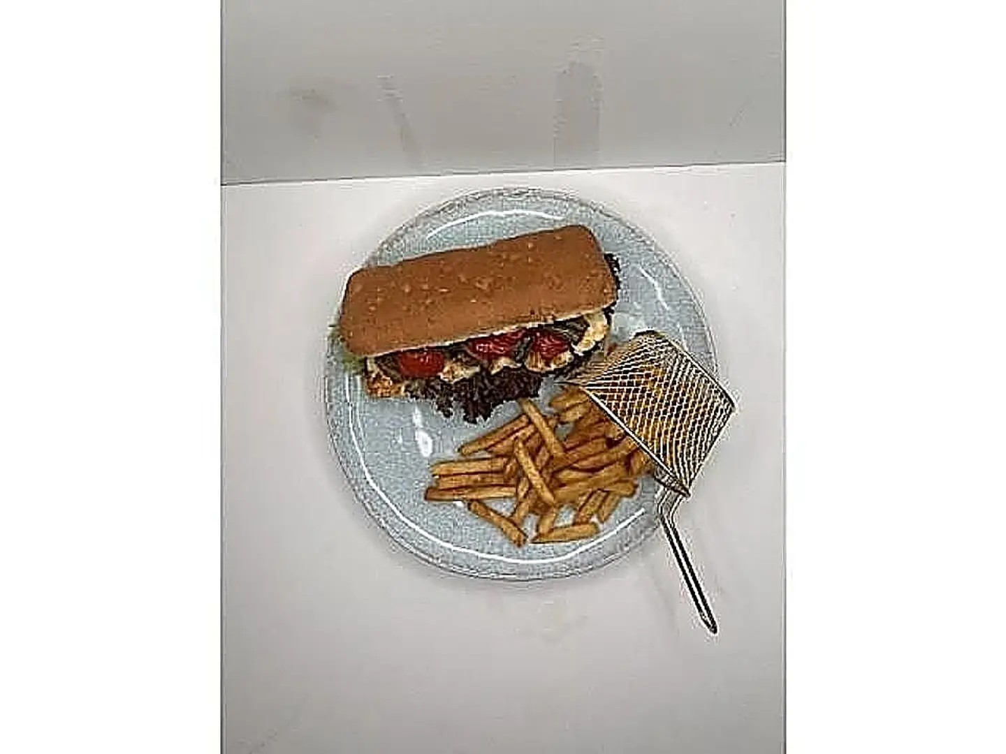 ساندويتش حلومي