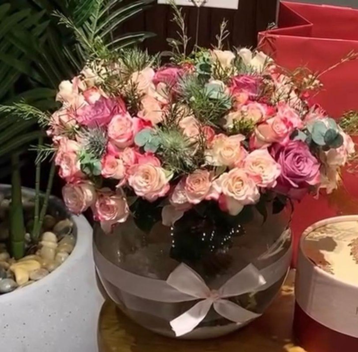 فازه ورد فاخر ٢٥-٦٨