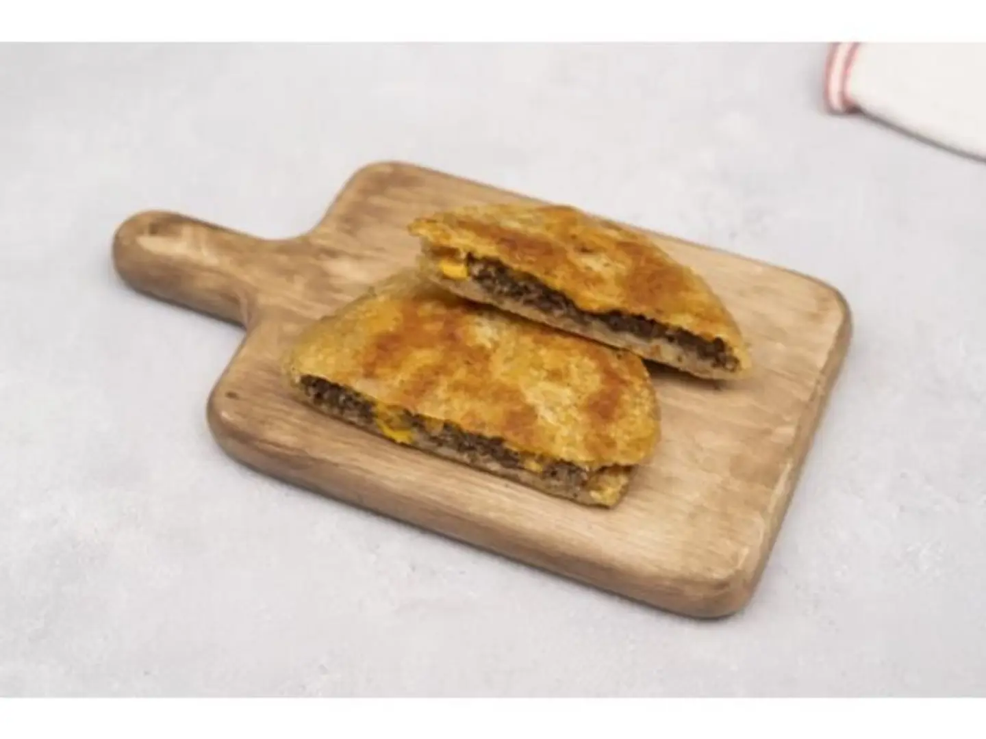 بسطرمة جبنة