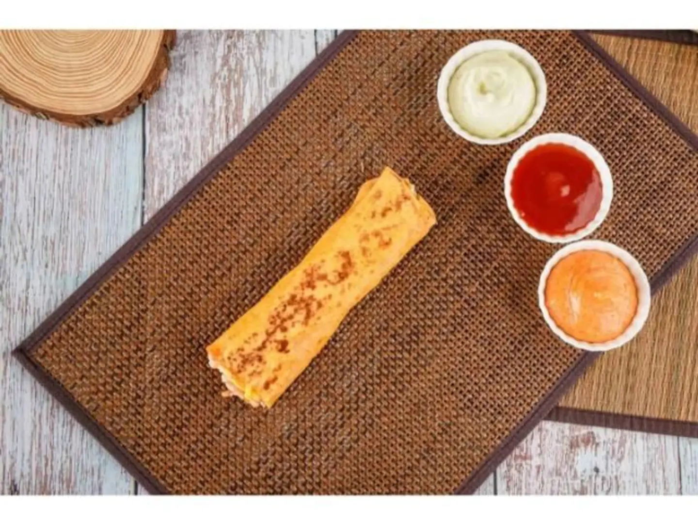 صاروخ دجاج مرحبا خبز أحمر