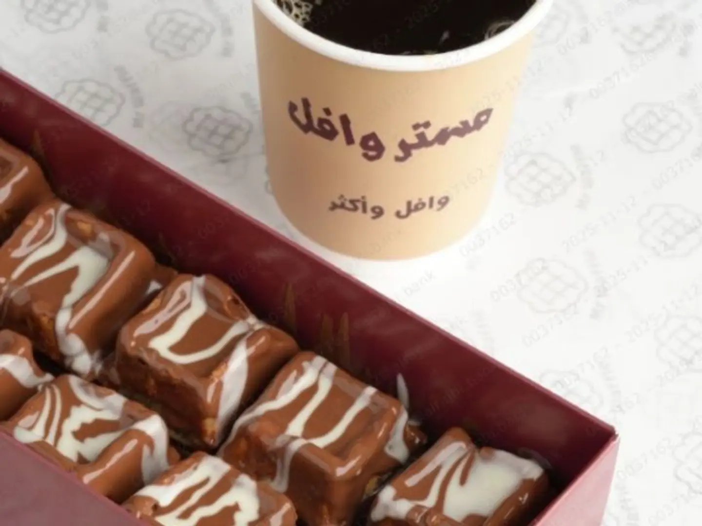 ميني وافل وقهوة