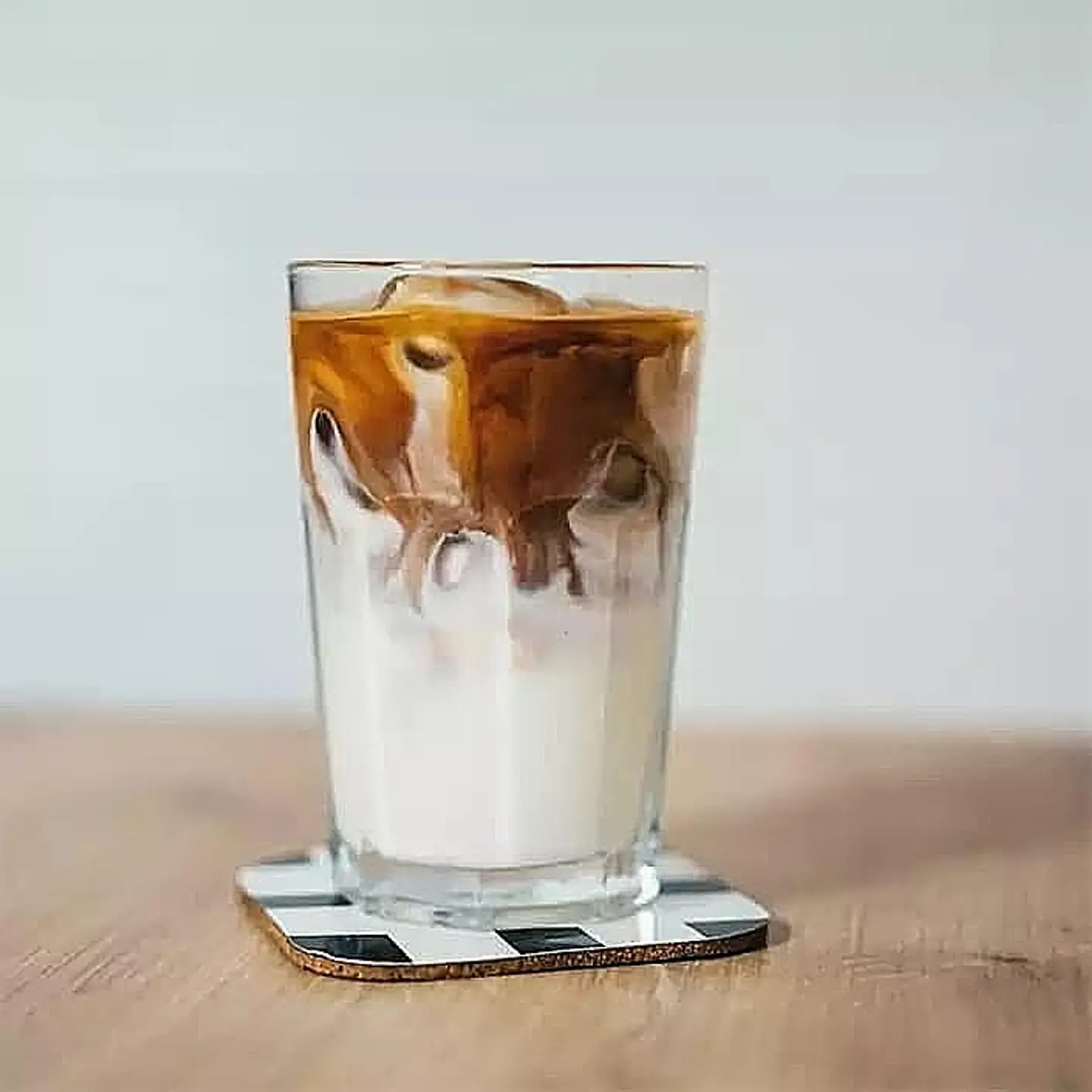 ايس لاتية