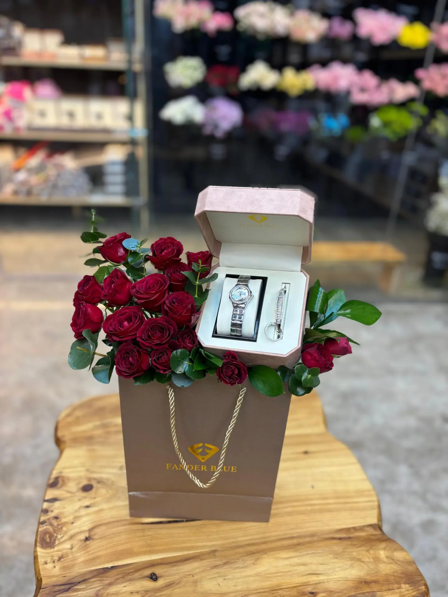 ساعة نسائي بوكس 2