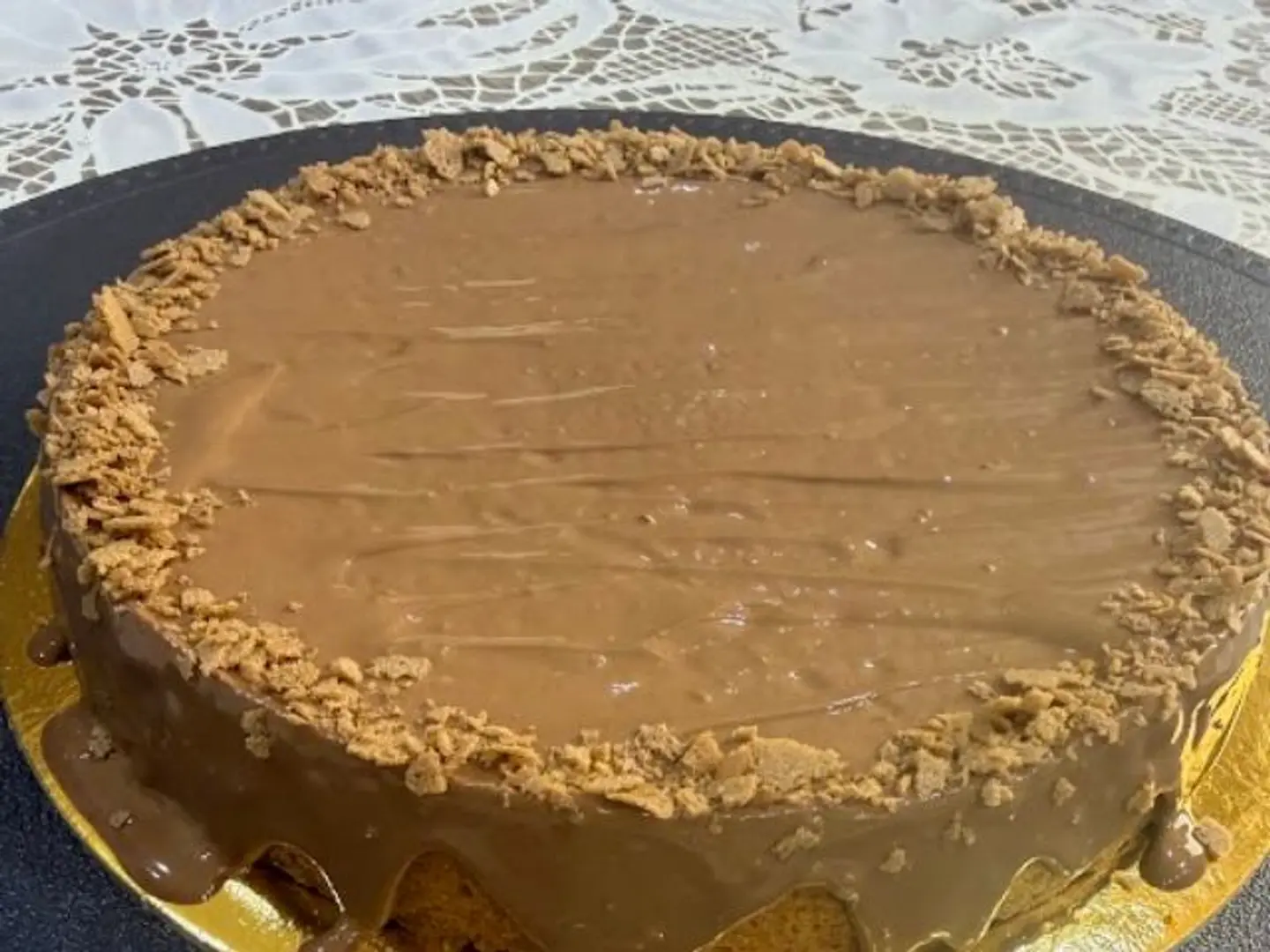 Cookies Cake - 8 Inch