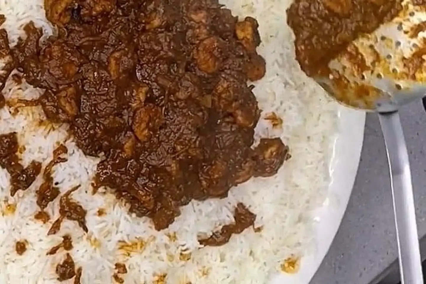 حمصة روبيان مع الأرز