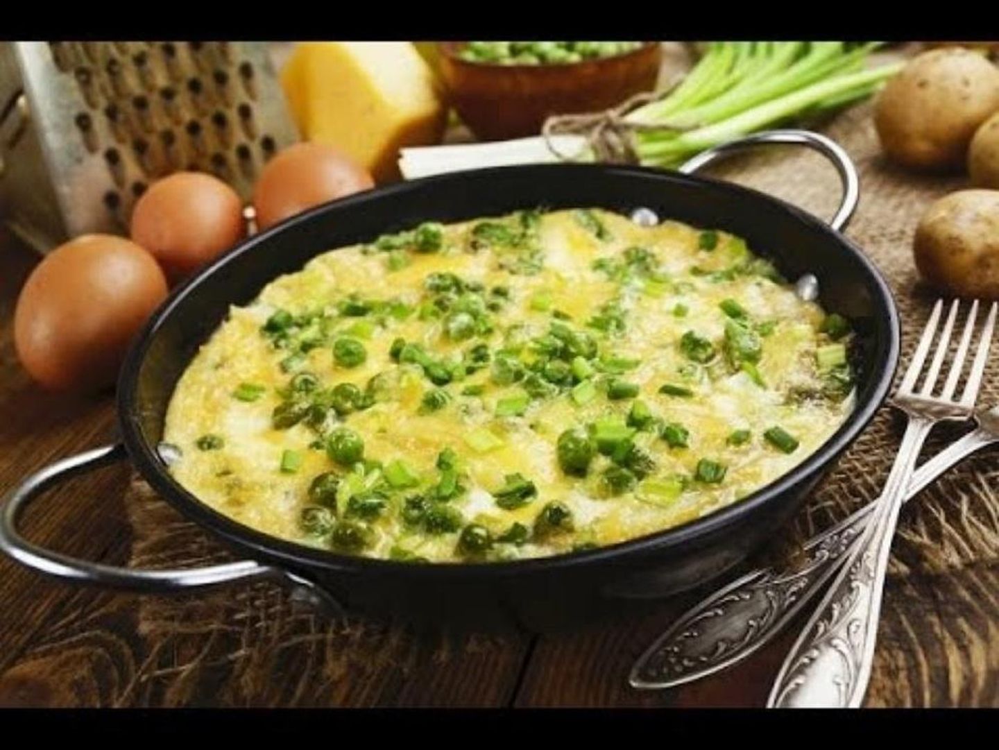 صحن بازلاء مع بيض