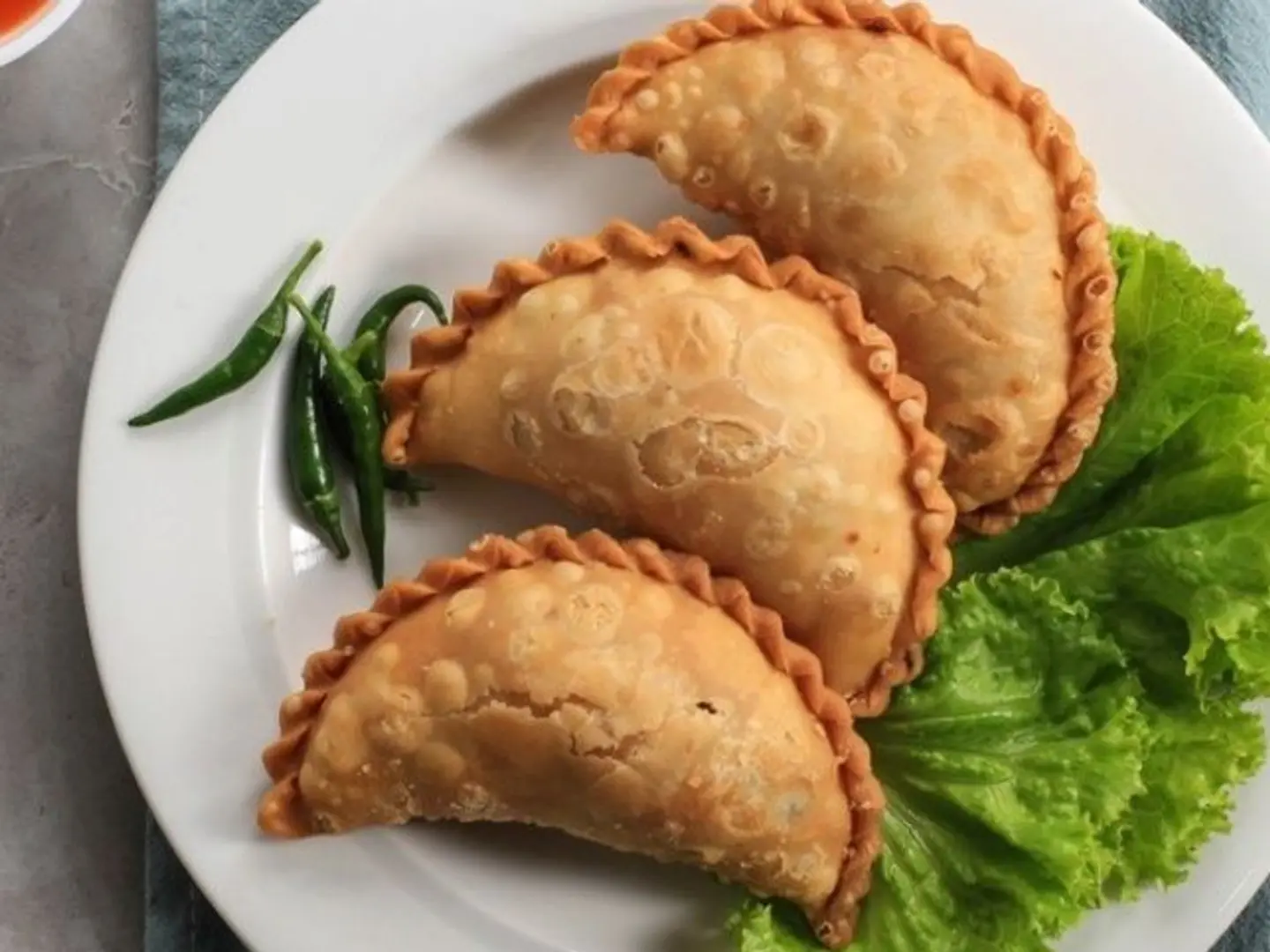 سمبوسة بف دجاج وسط 20 حبة