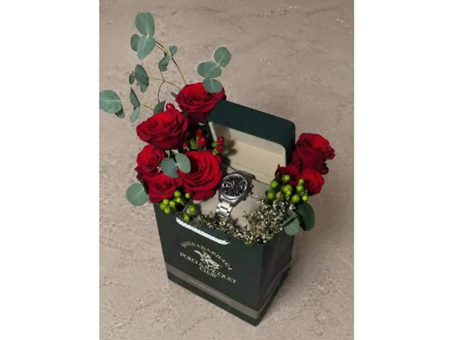 Rasees Perfume And Flower Bouquet