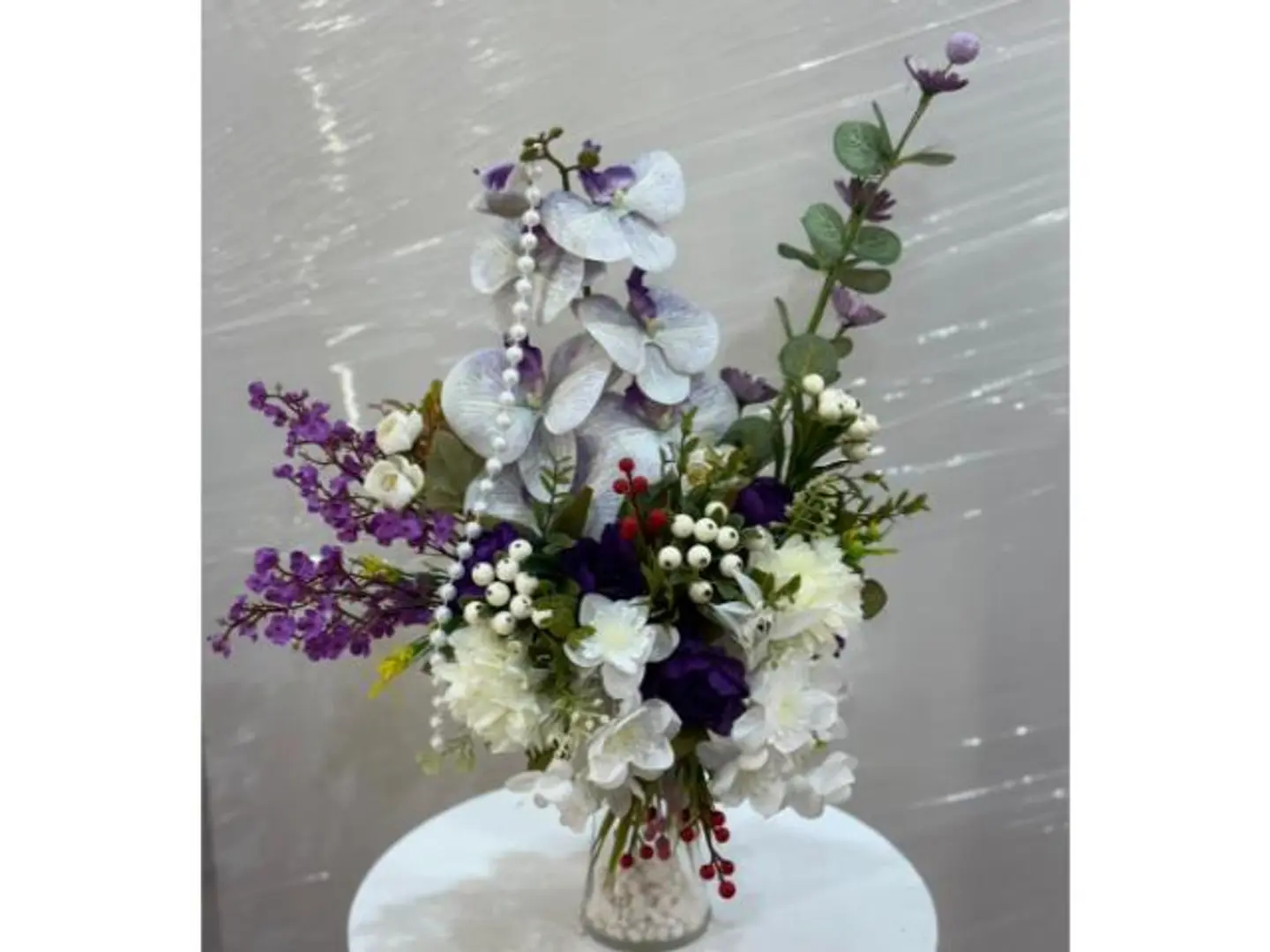 فازة الهبه ورد صناعي