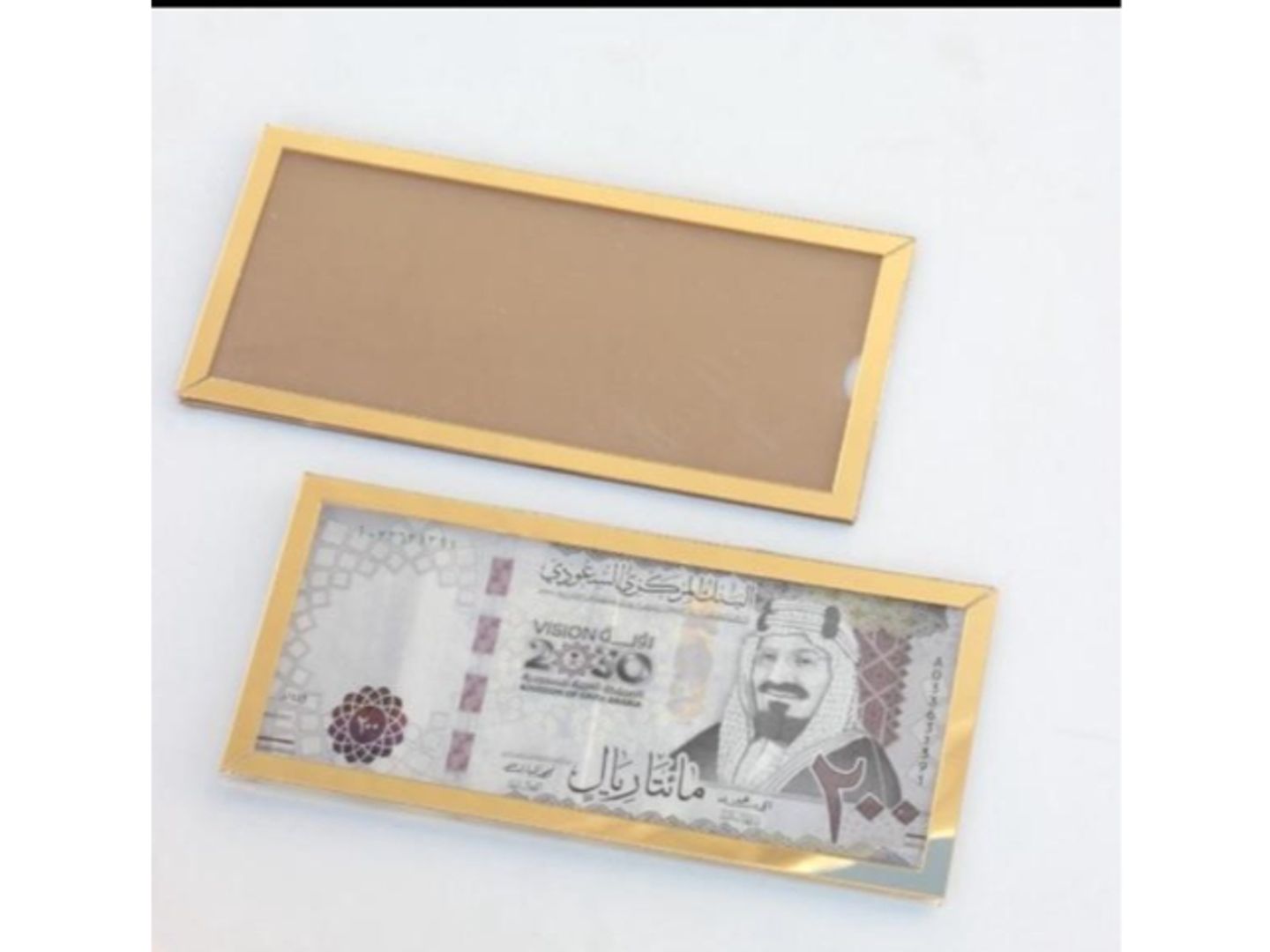 ظرف اكريلك