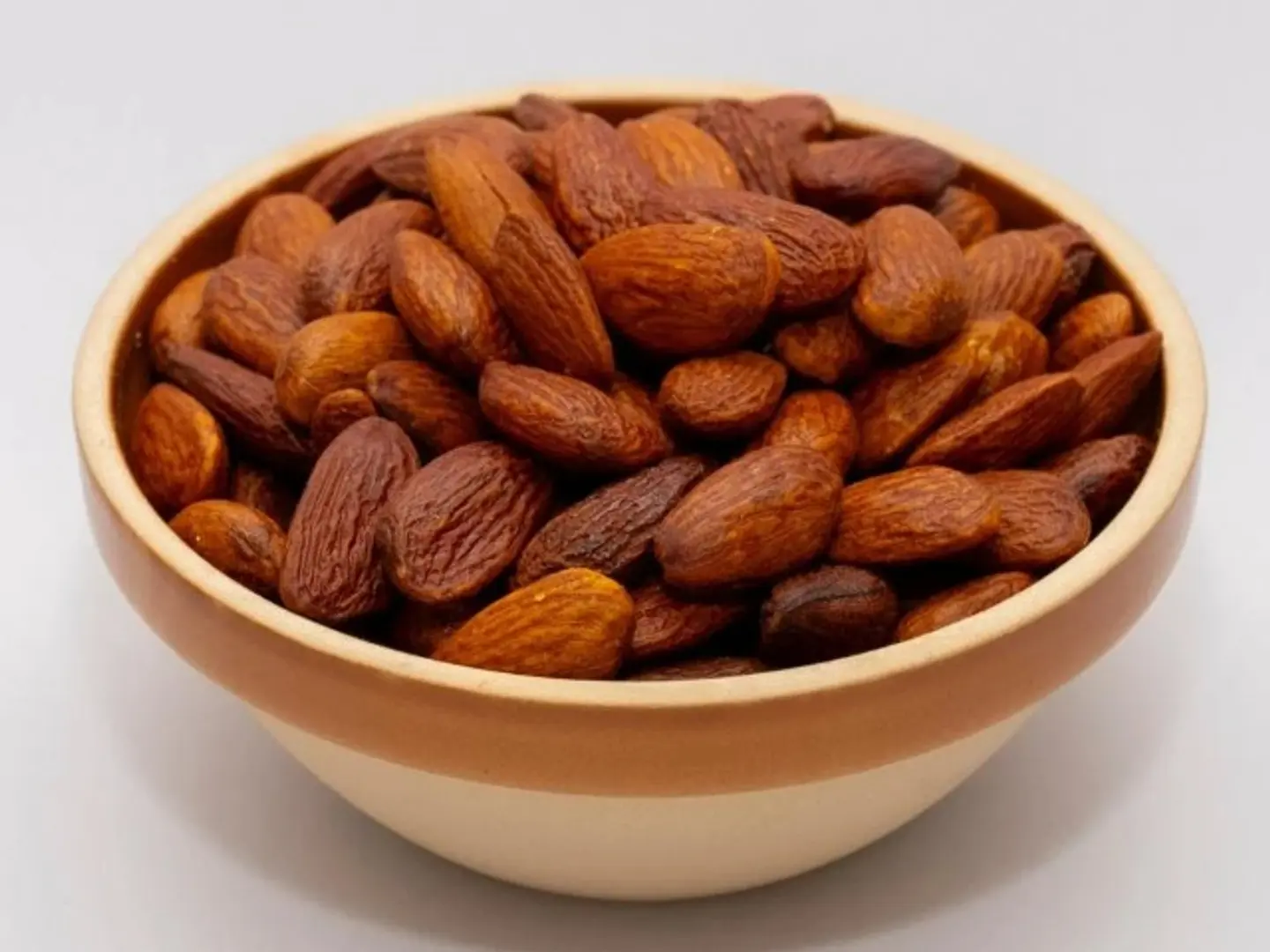 لوز أمريكي ليمون