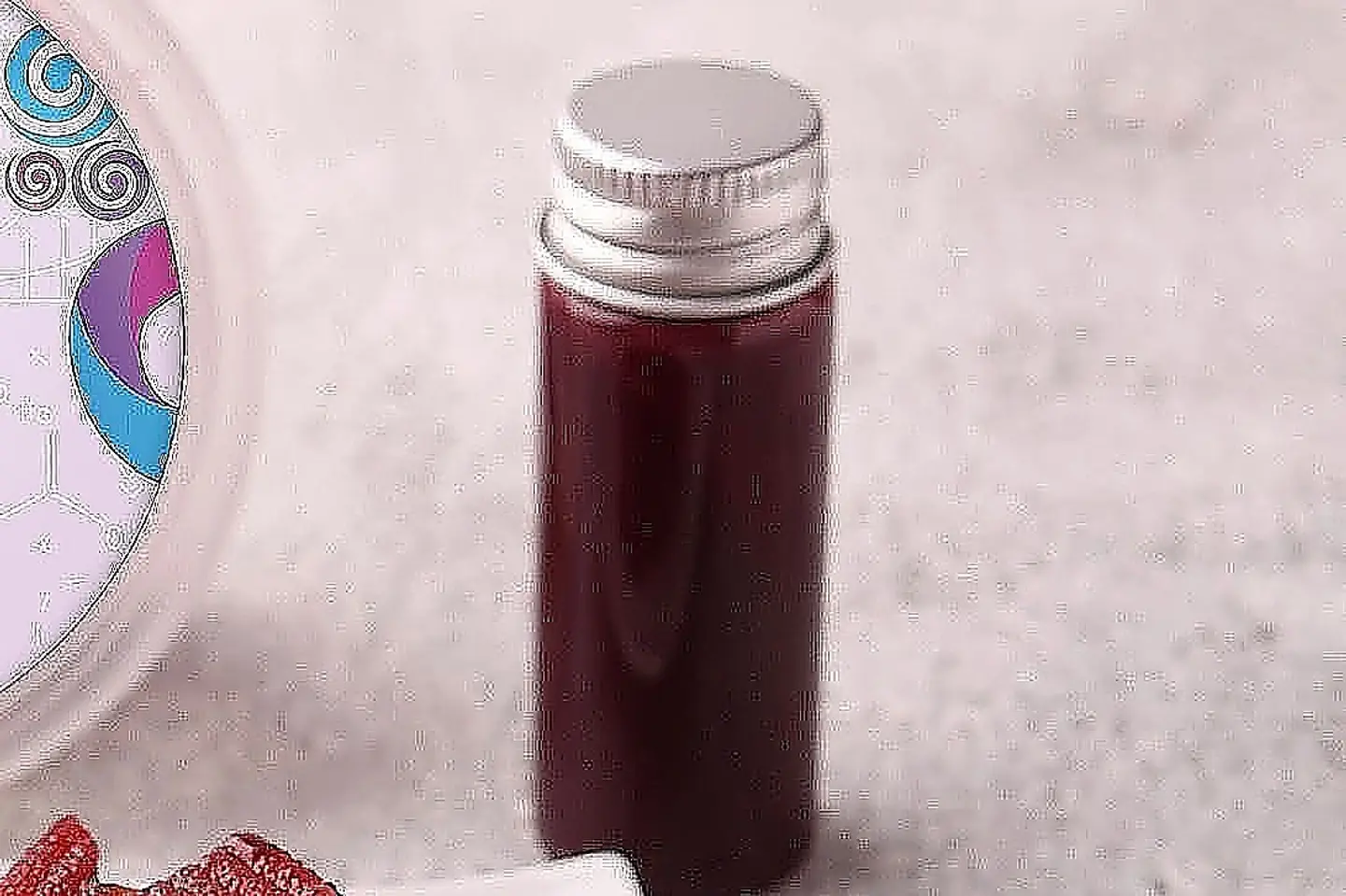 صوص توت أحمر