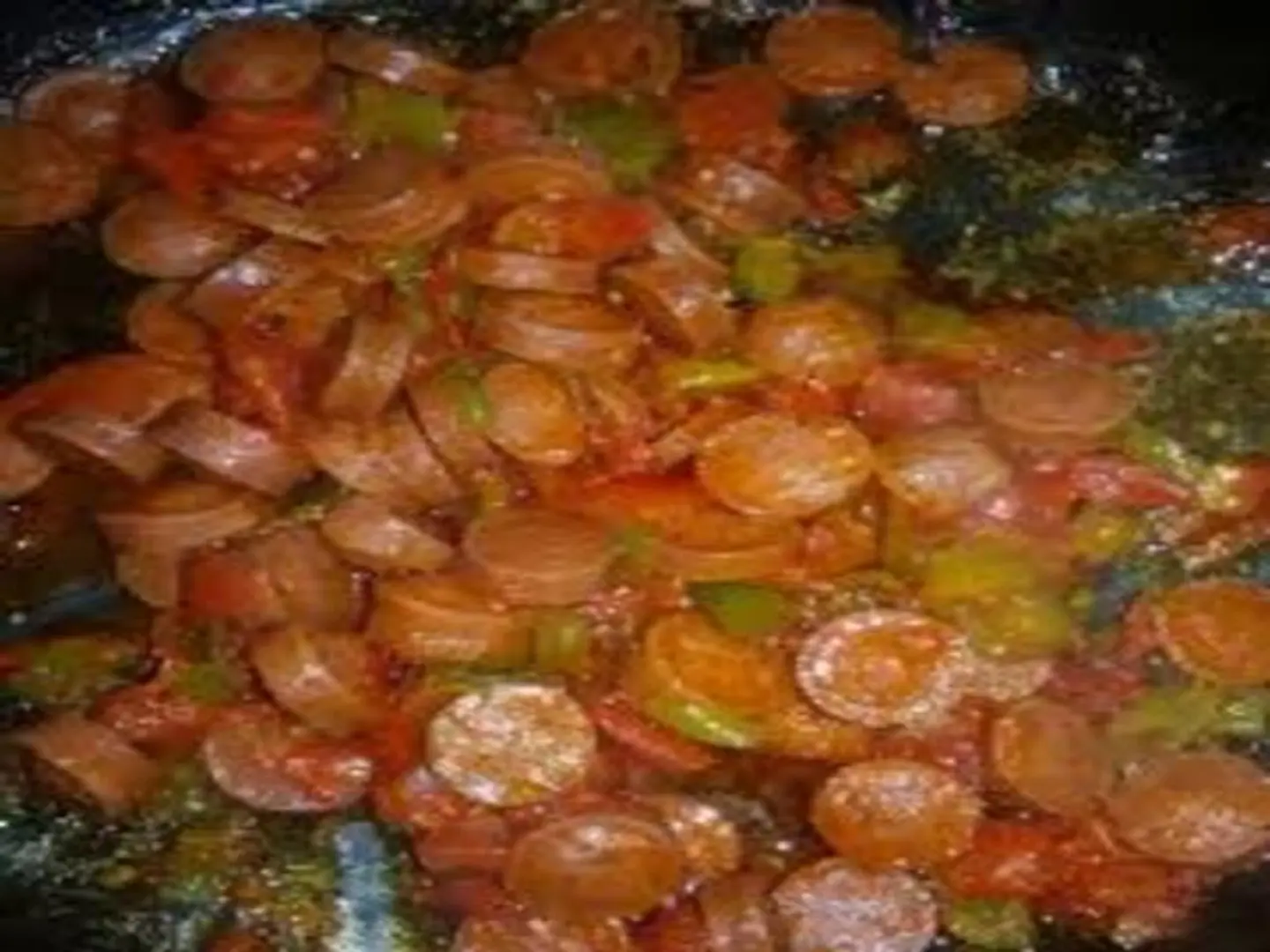 ساندوتش سوسيس جريل خبز عادى