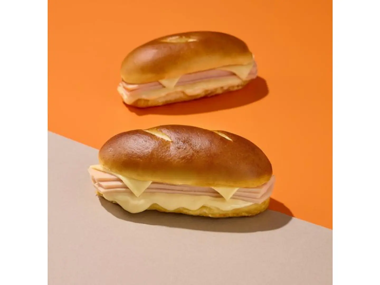 Mini Mozzarella Turkey Sandwich