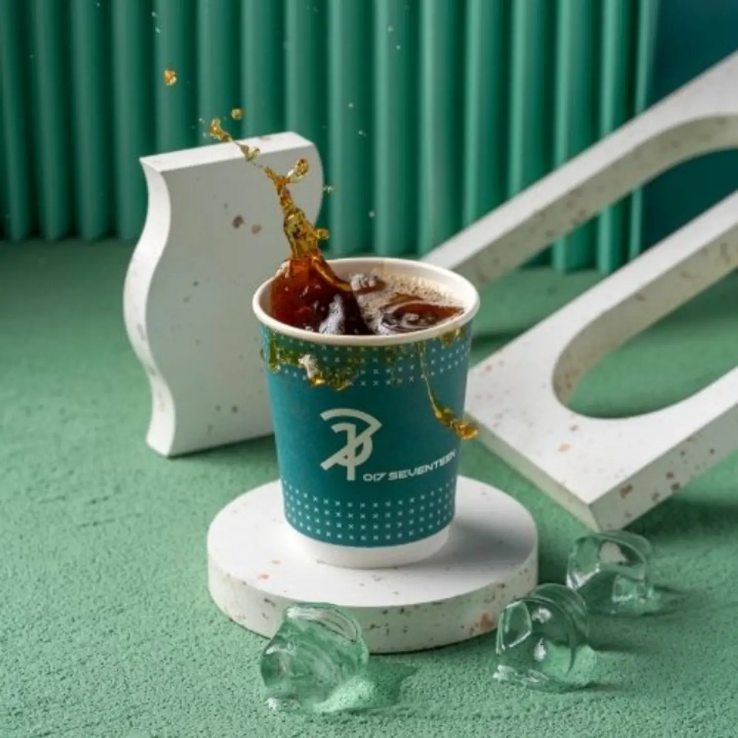 قهوة اليوم بارد