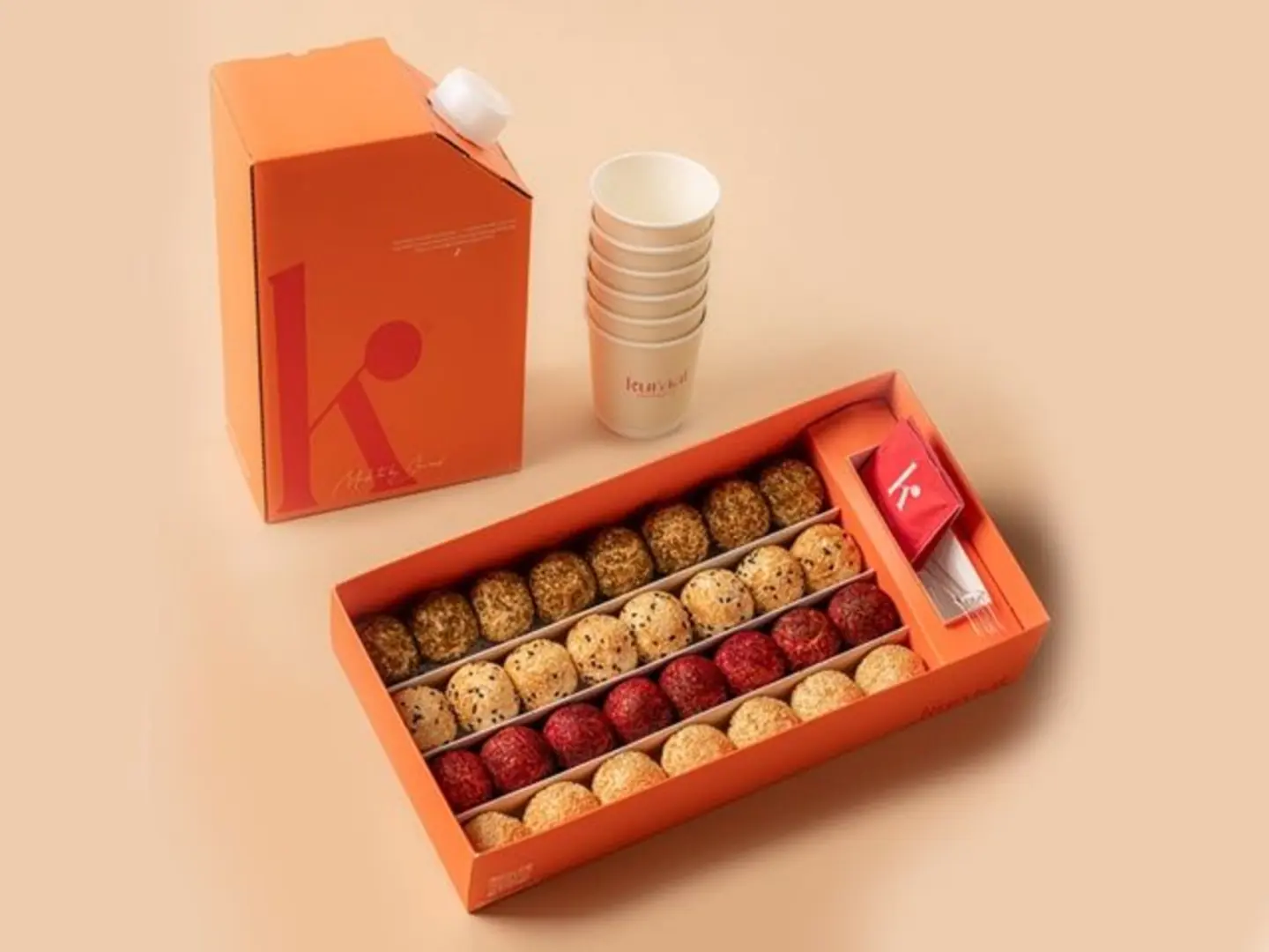 بوكس كرات الفطائر مع الشاهي أو الكرك