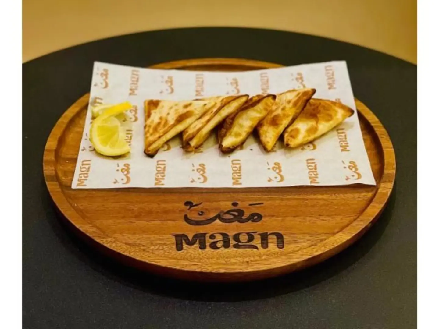 سمبوسة جبن