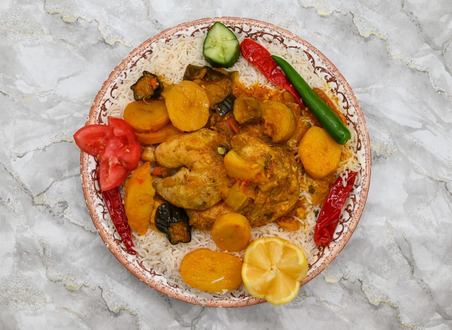 نصف دجاج مقلوبة مع الرز