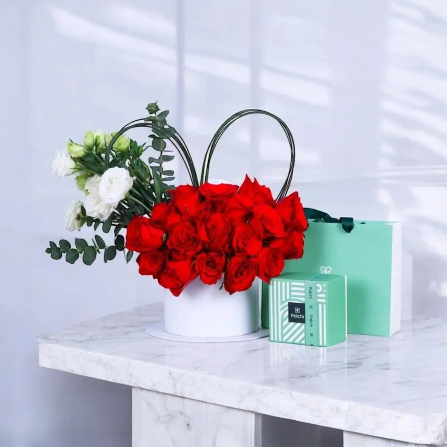 Love Roses Bouquet With Patchi Chocolate