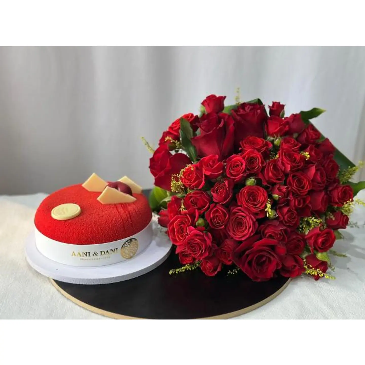 تنسيق لكنّك لا تدرك معنى أن أشعُر بك في كل أنحاء قلبي♥️