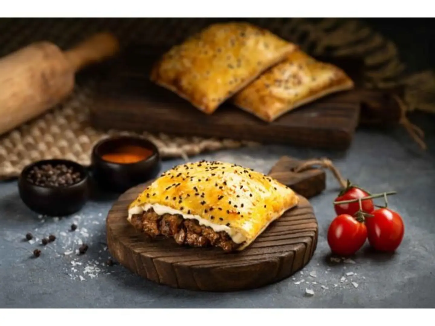 لحم بالجبن - مع جبن