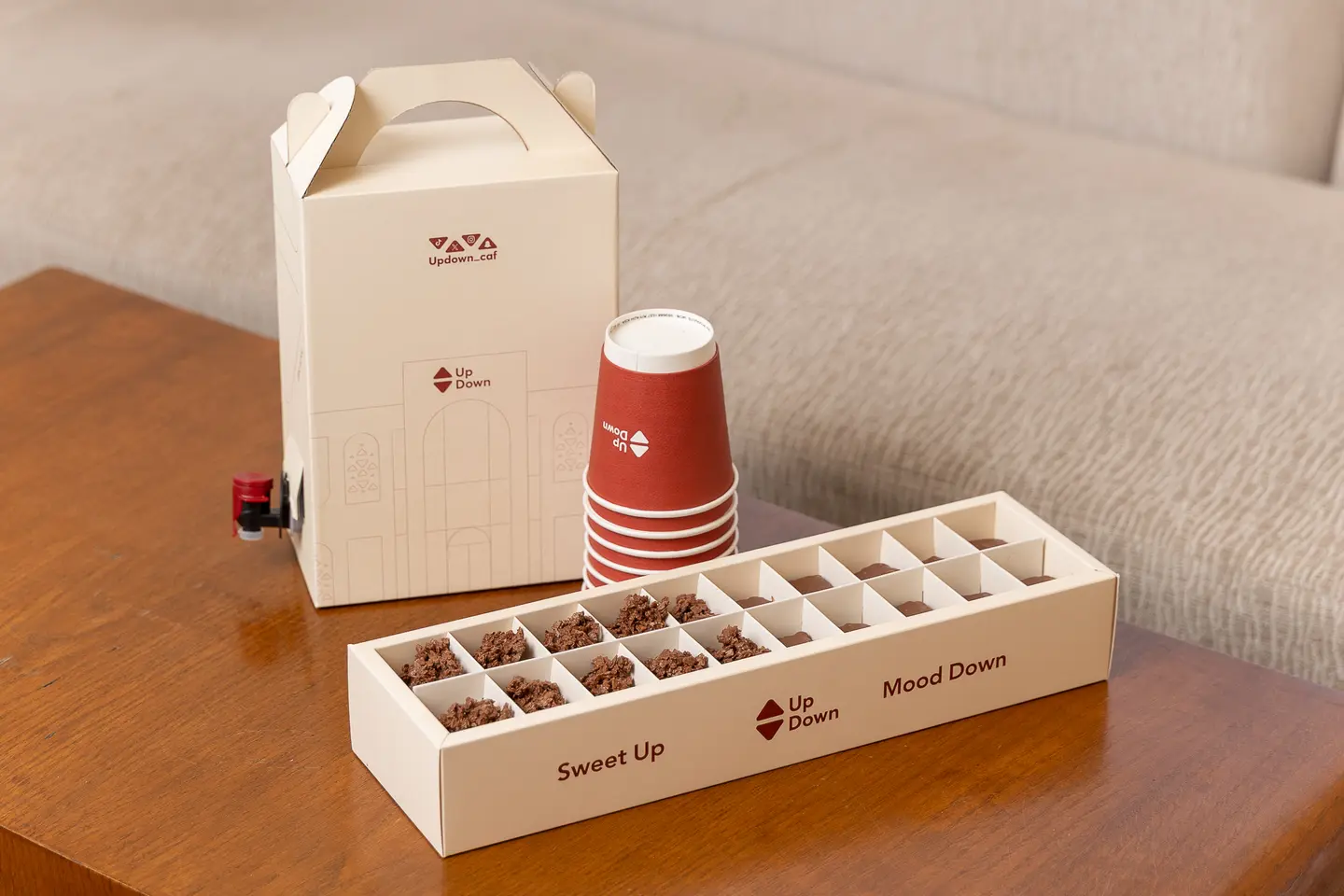 Today's Coffee Box, 2 Liters, With A Box Of Friday Sweets