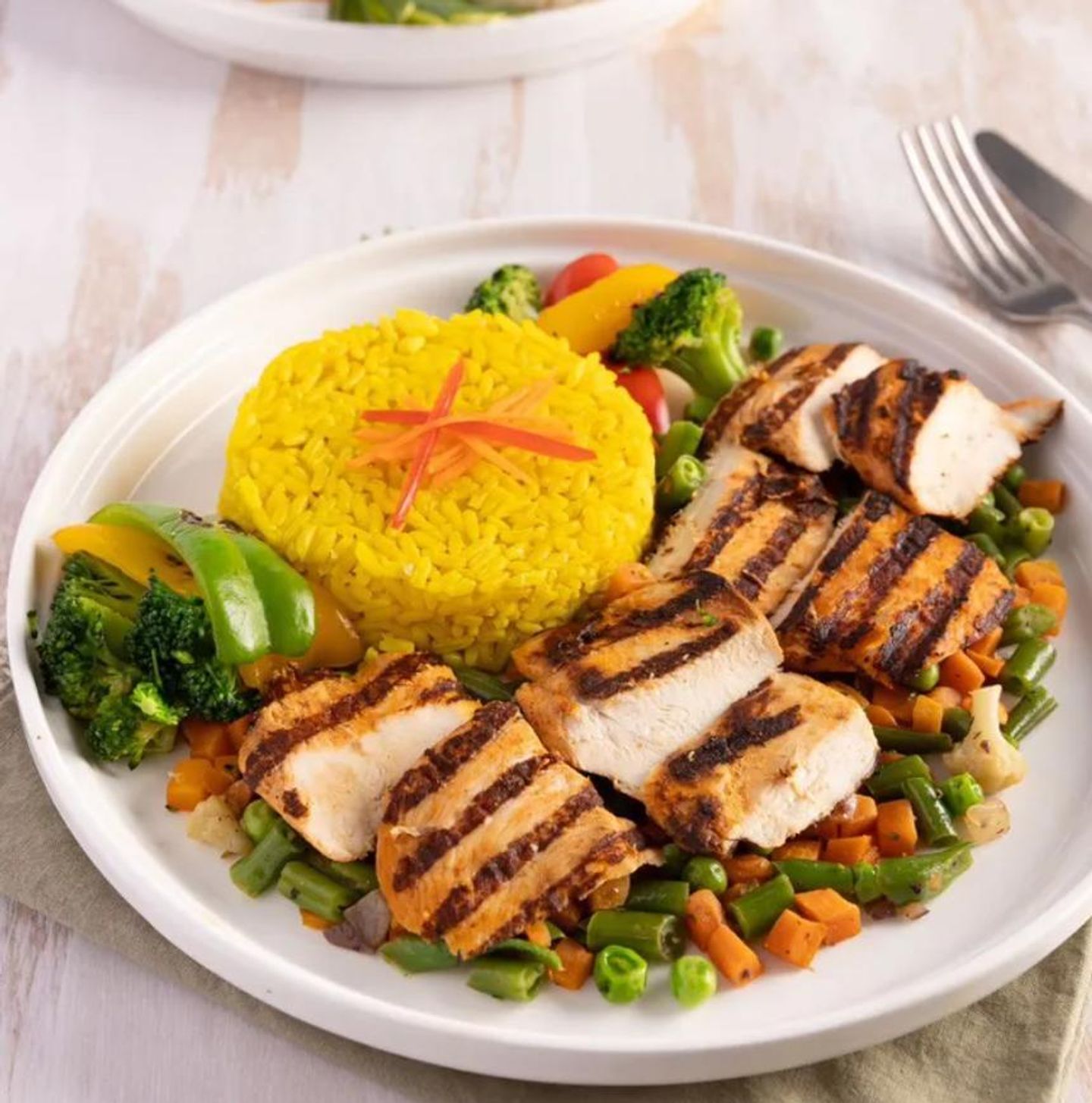 Grilled Chicken Fillet With Seasonal Vegetables