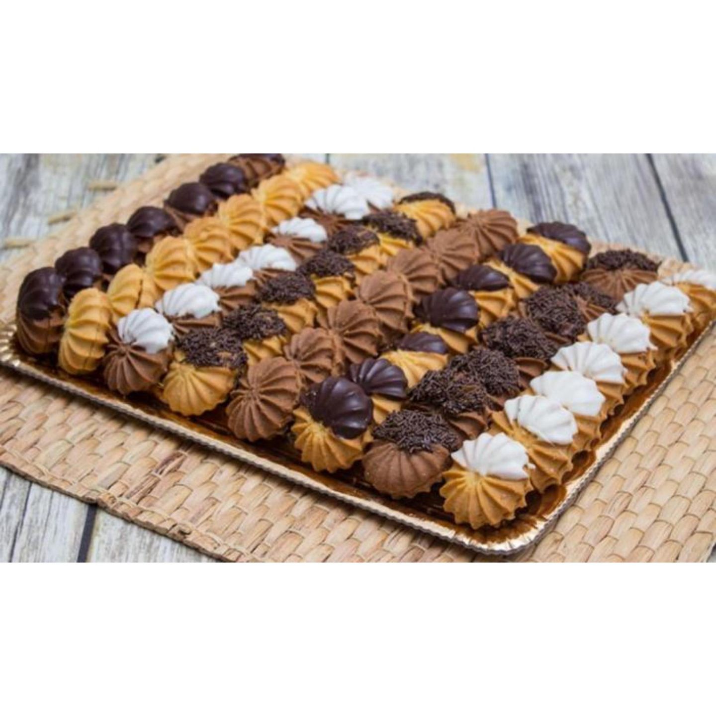 Sweet Petit Four